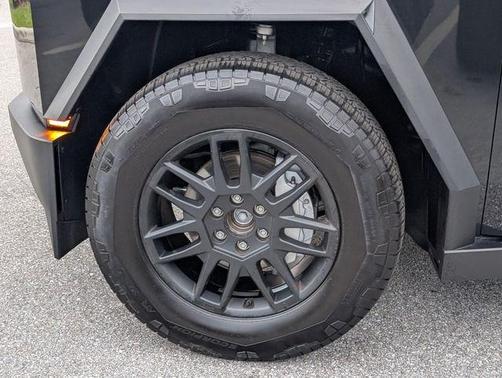 Black 2024 Tesla Cybertruck Base