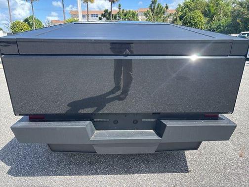 2024 Tesla Cybertruck Base