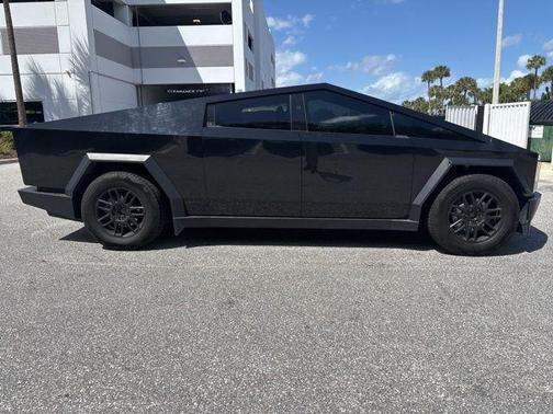 2024 Tesla Cybertruck Base