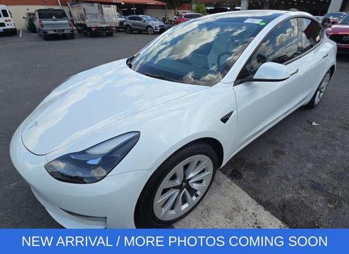 White 2023 Tesla Model 3 Base