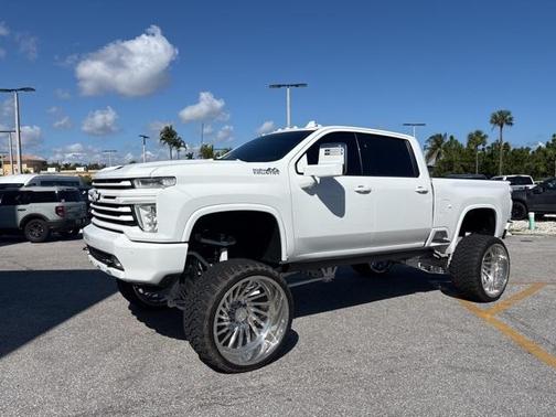 2022 Chevrolet Silverado 2500 High Country