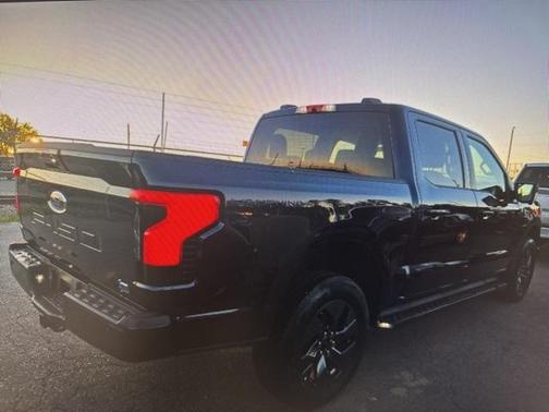 2023 Ford F-150 Lightning XLT