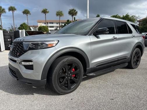 2022 Ford Explorer ST