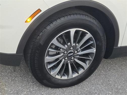 2023 Lincoln Nautilus Standard