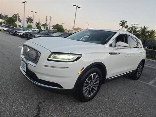2023 Lincoln Nautilus Standard