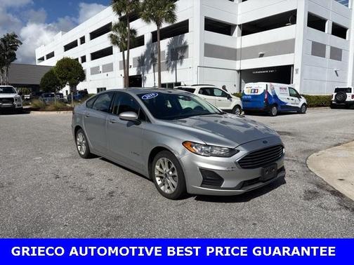2019 Ford Fusion Hybrid SE
