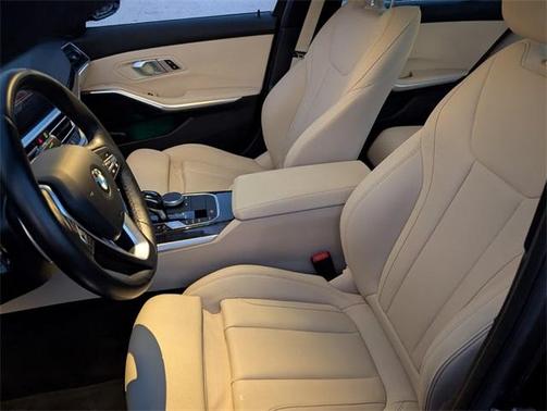 2021 BMW 330 i