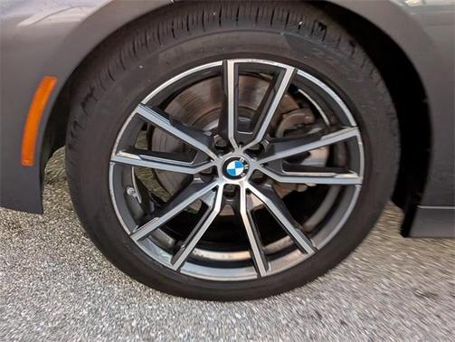 2021 BMW 330 i