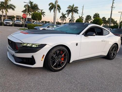 2024 Ford Mustang Dark Horse