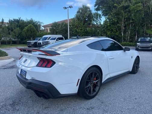 2024 Ford Mustang Dark Horse