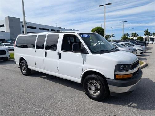 2017 Chevrolet Express 3500 LT