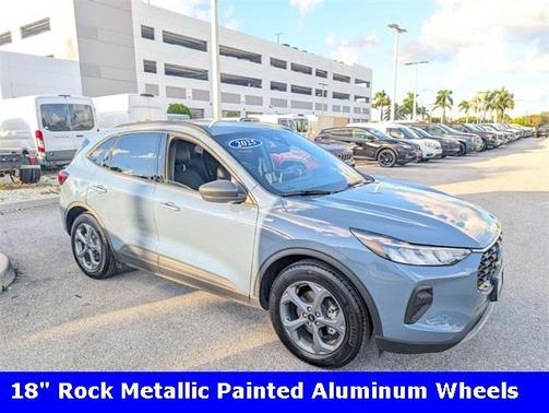 2025 Ford Escape ST-Line