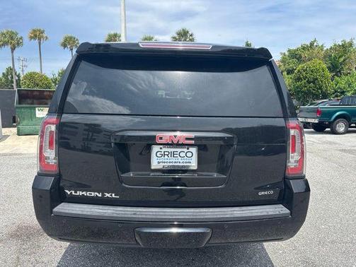Onyx Black 2019 GMC Yukon XL SLT