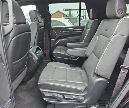 2023 Cadillac Escalade Sport