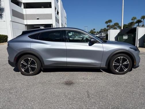 2022 Ford Mustang Mach-E Select