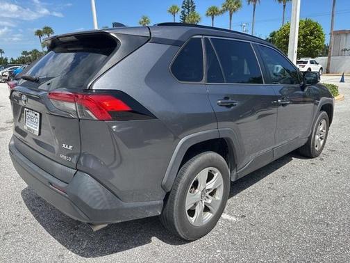 2020 Toyota RAV4 XLE