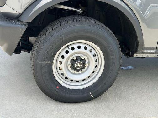 Carbonized Gray Metallic 2026 Ford Bronco Base