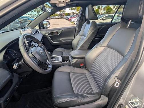 2022 Toyota RAV4 Hybrid XSE