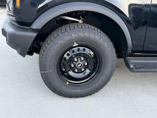 Shadow Black 2026 Ford Bronco Outer Banks