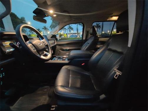2022 Ford Expedition XLT