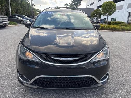 2018 Chrysler Pacifica Touring-L