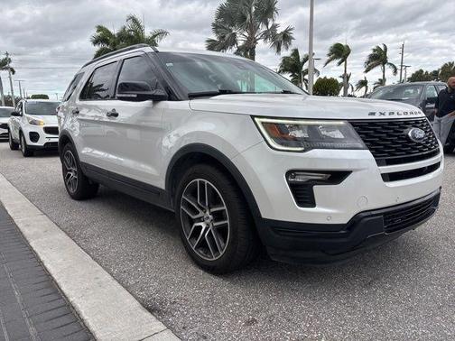 2019 Ford Explorer sport
