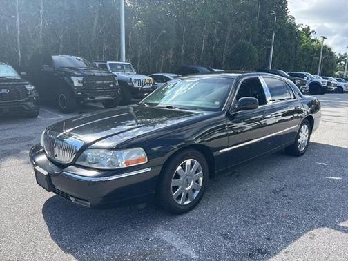 2007 Lincoln Town Car Designer Series