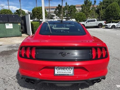 2022 Ford Mustang EcoBoost Premium