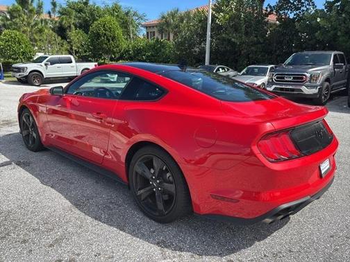 2022 Ford Mustang EcoBoost Premium