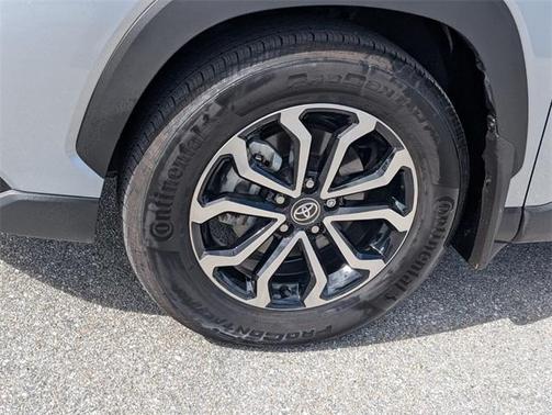 2025 Toyota Corolla Cross Hybrid SE