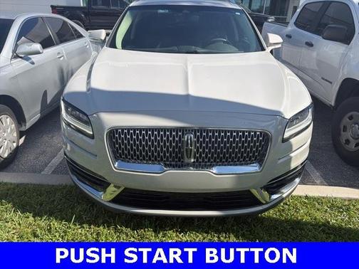 2019 Lincoln Nautilus Select