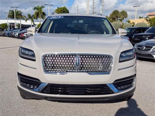 2019 Lincoln Nautilus Select