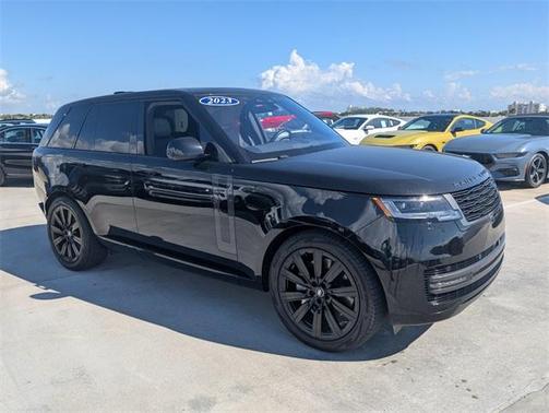 2023 Land Rover Range Rover P530 SE