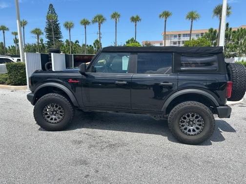 2022 Ford Bronco Base