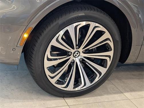 2024 Bentley Bentayga Azure