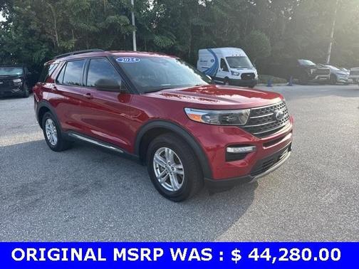2023 Ford Explorer XLT