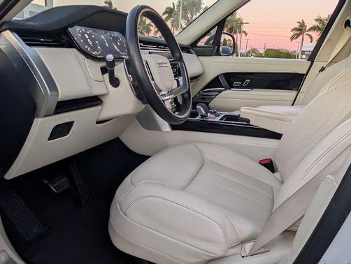 2023 Land Rover Range Rover P400 SE