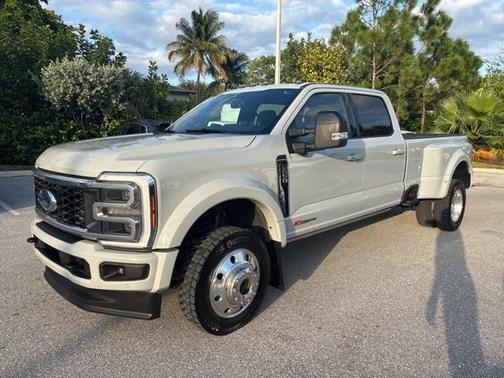 2025 Ford F-450 Platinum