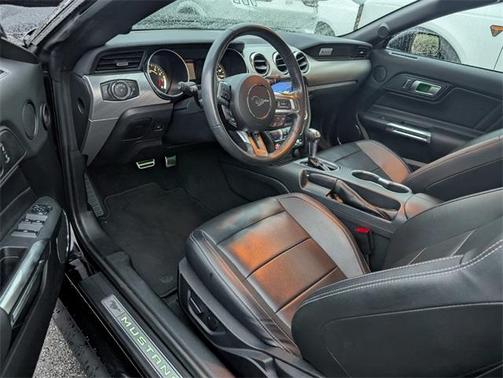 2022 Ford Mustang EcoBoost Premium