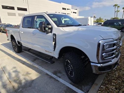 2025 Ford F-350 Lariat Super Duty