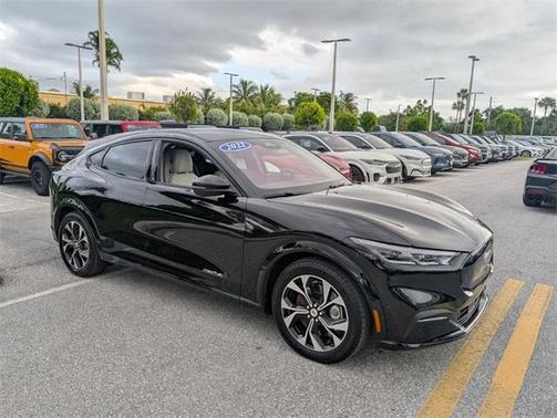 2022 Ford Mustang Mach-E Premium