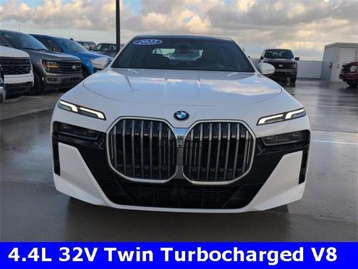 2023 BMW 760 760i xDrive