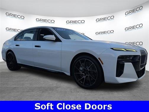 2023 BMW 760 760i xDrive