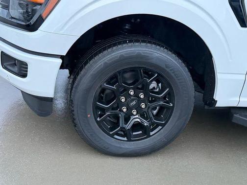 Oxford White 2026 Ford F-150 XLT
