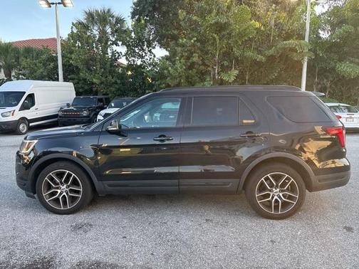 2019 Ford Explorer sport