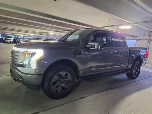 2025 Ford F-150 Lightning LARIAT