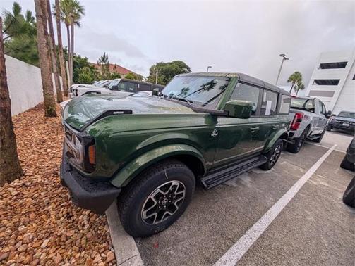 2025 Ford Bronco Outer Banks