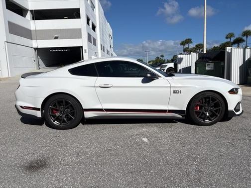2022 Ford Mustang Mach 1