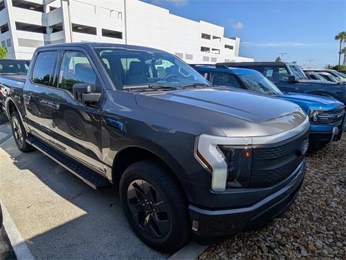 2025 Ford F-150 Lightning Flash