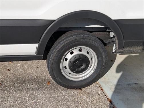 2025 Ford Transit-250 148 WB Medium Roof Cargo